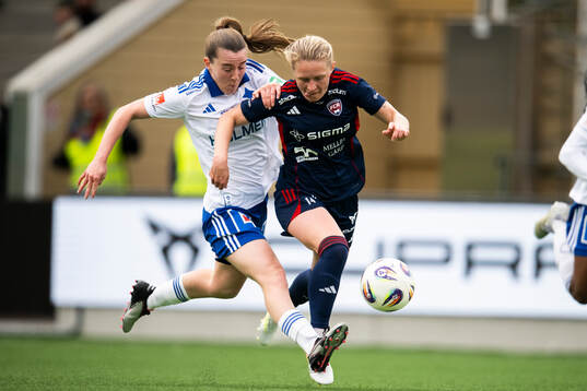 Rosengårds Emilia Larsson och IFK Norrköpings Carrie Jones