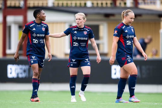 Rosengårds Halimatu Ayinde och Emilia Larsson