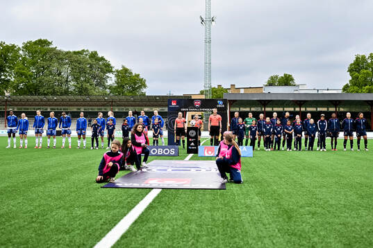 Rosengårds och IFK Norrköpings spelare