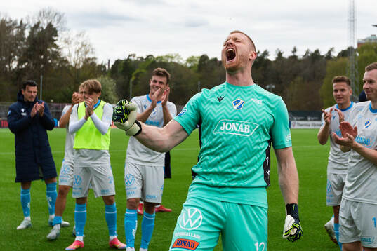 Bläddra bland fler bilder av Fotboll, Allsvenskan, Brommapojkarna - Halmstad