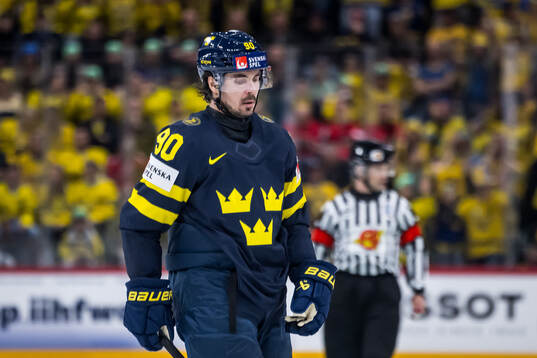 Marcus Johansson of Sweden looks dejected