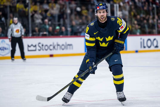 Elias Lindholm of Sweden