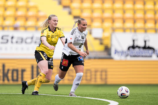 Elfsborgs Frida Elofsson och Örebro SKs Molly Wiklander