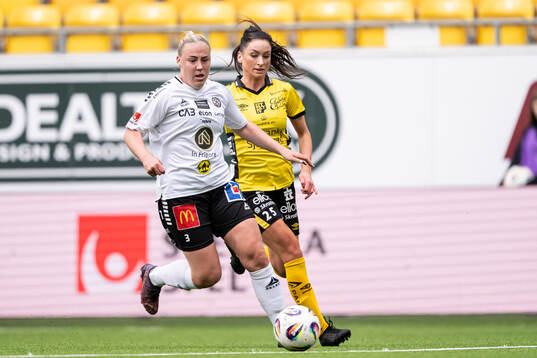 Örebro SKs Ebba Cabander och Elfsborgs Izabella Bergström