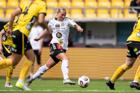 Örebro SKs Molly Wiklander