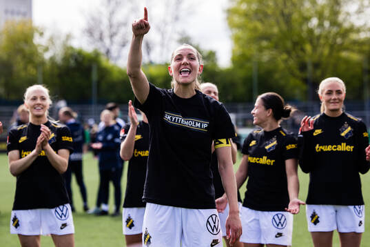 AIKs Jennie Nordin jublar