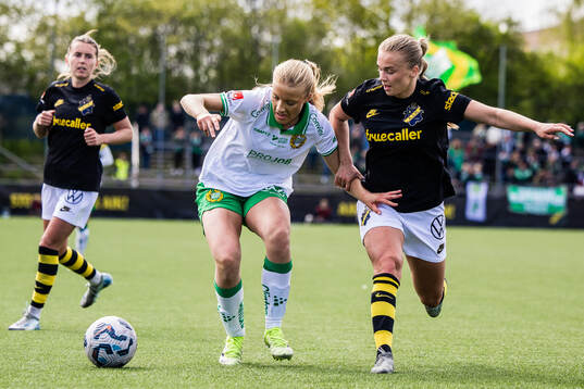 Hammarbys Smilla Holmberg och AIKs Villemo Dahlqvist