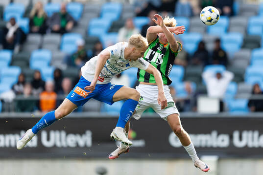 Värnamos Victor Larsson och GAIS Rasmus Niklasson Petrovic