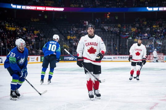 Bo Horvat of Canada celebrates the 0-1 goal
