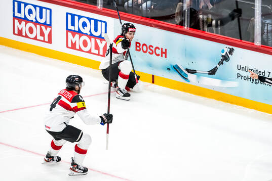 Marco Kasper of Austria celebrating