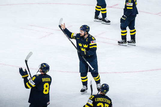 Rasmus Andersson of Sweden celebrates