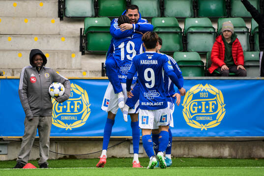 GIF Sundsvalls Yacqub Finey jublar