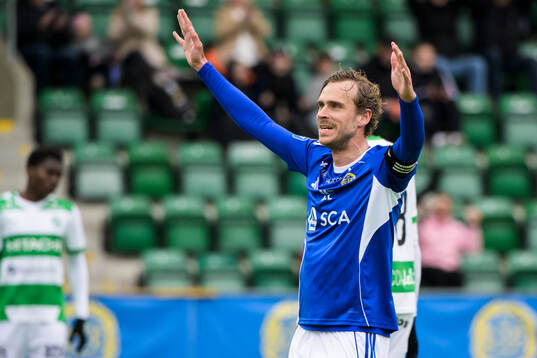 GIF Sundsvalls Pontus Engblom jublar