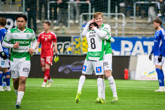 Västerås Mamadou Ousmane Diagne jublar
