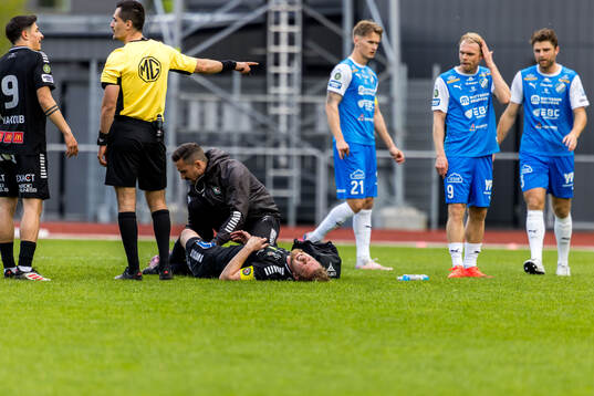 Örebros Karl Holmberg Skadad