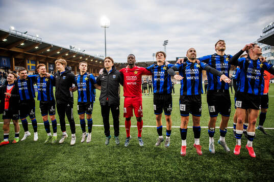 Sirius spelare jublar