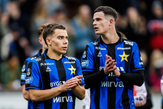 Sirius Leo Walta och Robbie Ure jublar