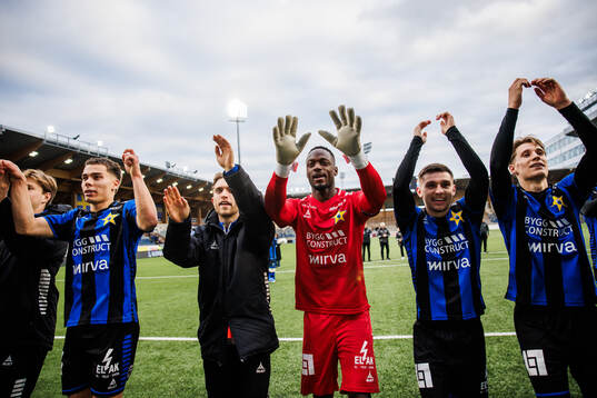 Sirius Leo Walta, Andreas Pyndt Andersen, målvakt Ismael