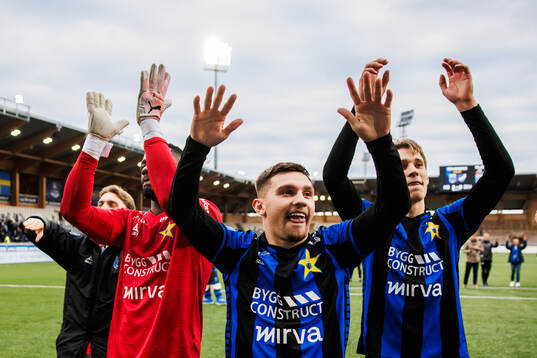 Sirius Isak Bjerkebo jublar