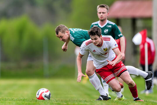 Västra Karups Oscar Svensson och Ekets Samuel Frotshagen
