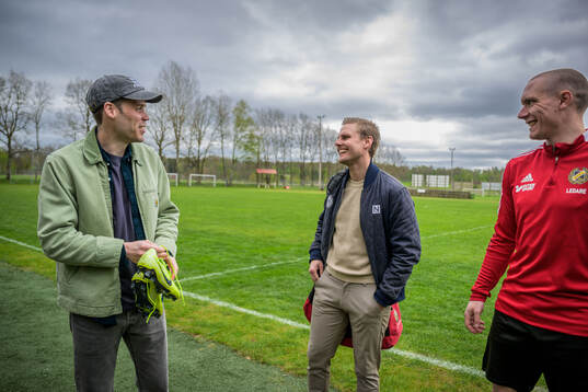 Eketes Emil Salomonsson, André Strömberg och en ledare