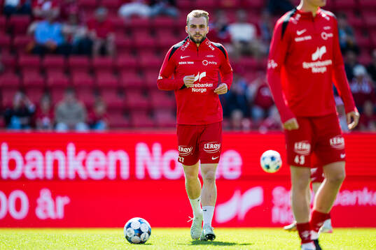 Mads Berg Sande of Brann warms up