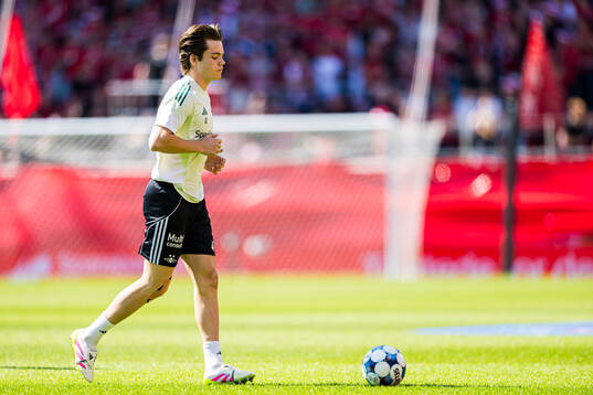 Sverre Halseth Nypan of Rosenborg warms up