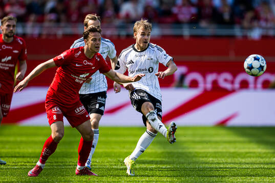 Felix Horn Myhre of Brann and Santeri Leevi Oliver
