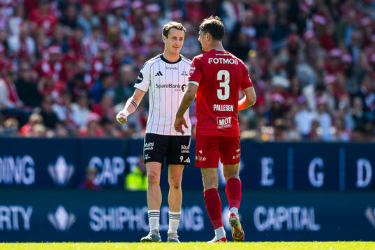 Ole Sæter of Rosenborg and Fredrik Pallesen Knudsen of