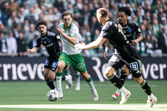 Hammarbys Hampus Skoglund och IFK Norrköpings Jesper Ceesay