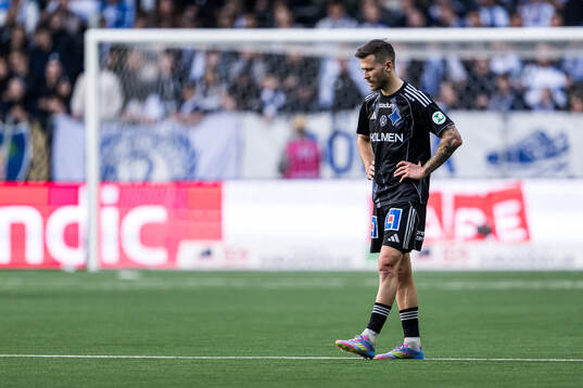 IFK Norrköpings Arnor Traustason deppar