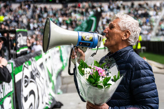 Sören Cratz hyllas