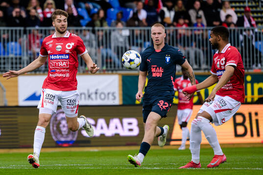 Degerfors Juhani Pikkarainen och Malmö FFs Daniel