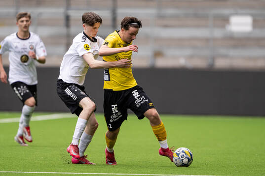 Örebros Petter Lillhager och Elfsborgs Leo Sejdia