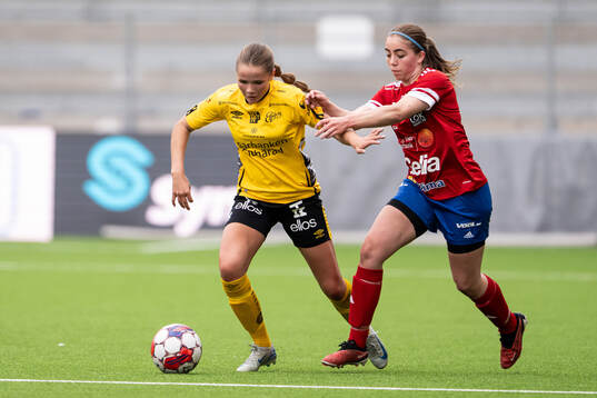 Elfsborgs Stella Holmén och Gauthiods Hilma Dalin