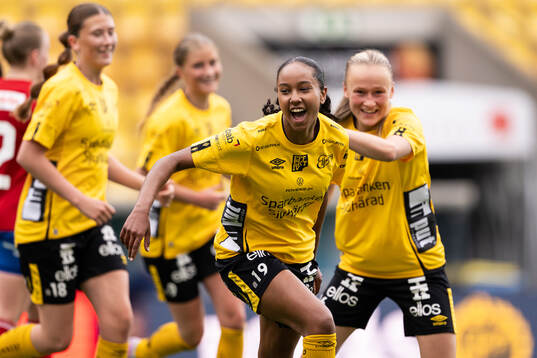 Bläddra bland fler bilder av Fotboll, Div 3, Dam, Elfsborg - Gautiod