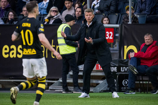 AIKs tränare Mikkjal Thomassen
