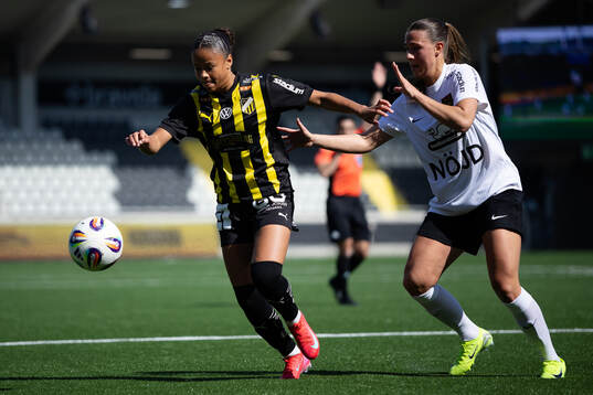 Häckens Felicia Schröder och Brommapojkarnas Emilia