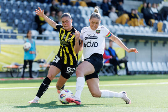 Häckens Hanna Wijk och Brommapojkarnas Tuva Ölvestad