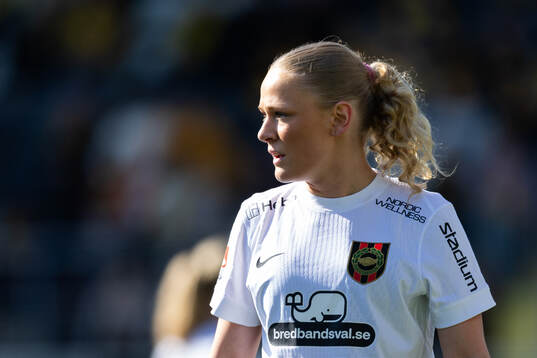 Brommapojkarnas Lovis-Esmeralda Bång