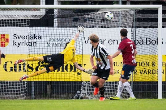 Landskronas Gustaf Bruzelius gör 1-1 målet