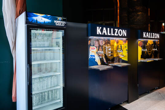 Kallzon med ölglas och öltappar