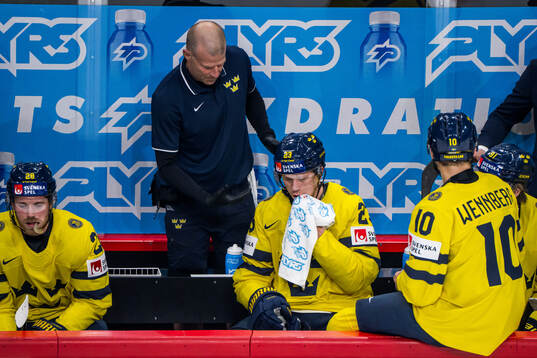 Lucas Raymond of Sweden holds a towel