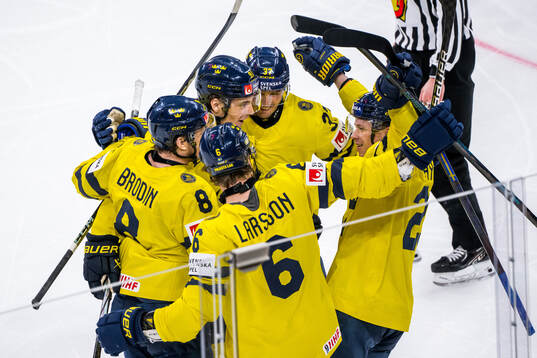 Jonas Brodin of Sweden celebrates with Jonas Brodin, Leo