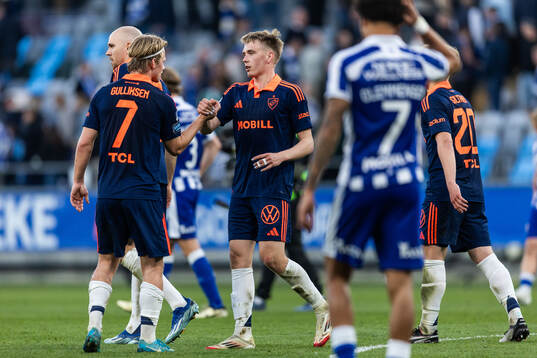 Djurgårdens Tobias Gulliksen och Santeri Haarala jublar