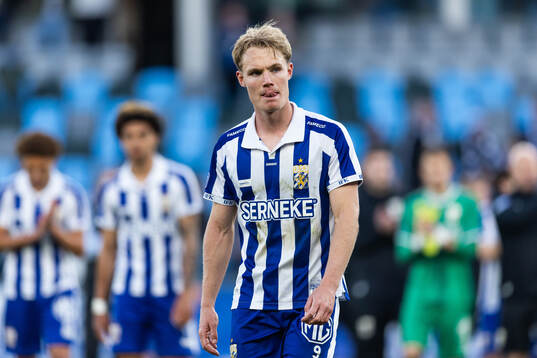 IFK Göteborgs Max Fenger deppar