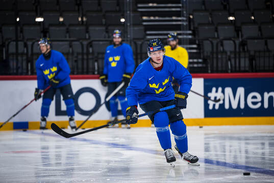 Lucas Raymond of Sweden at a practice session
