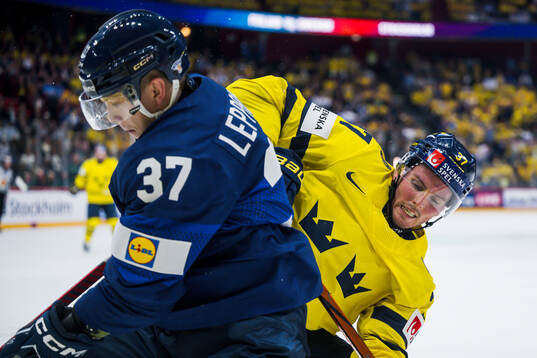 Atro Leppänen of Finland and Isac Lundeström of Sweden
