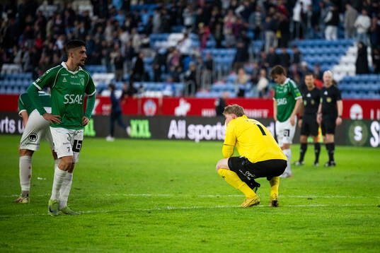 Brages målvakt Viktor Frodig deppar