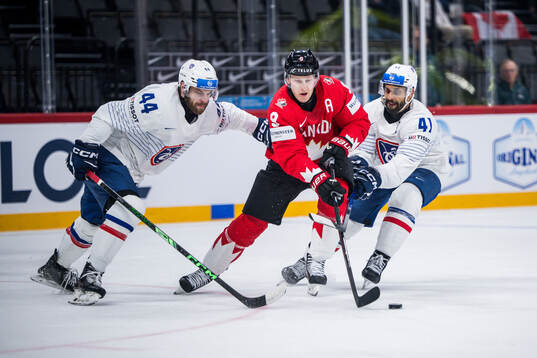 Kevin Spinozzi and Pierre-Edouard Bellemare of France